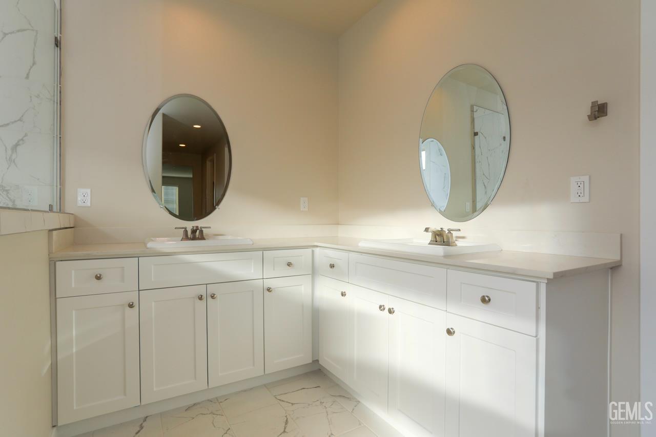 11001 Arundel Way — photo 36