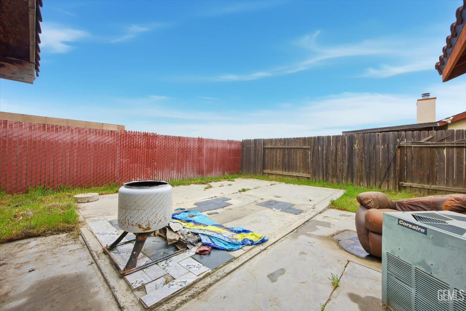 2114 Foxglove Court — photo 43