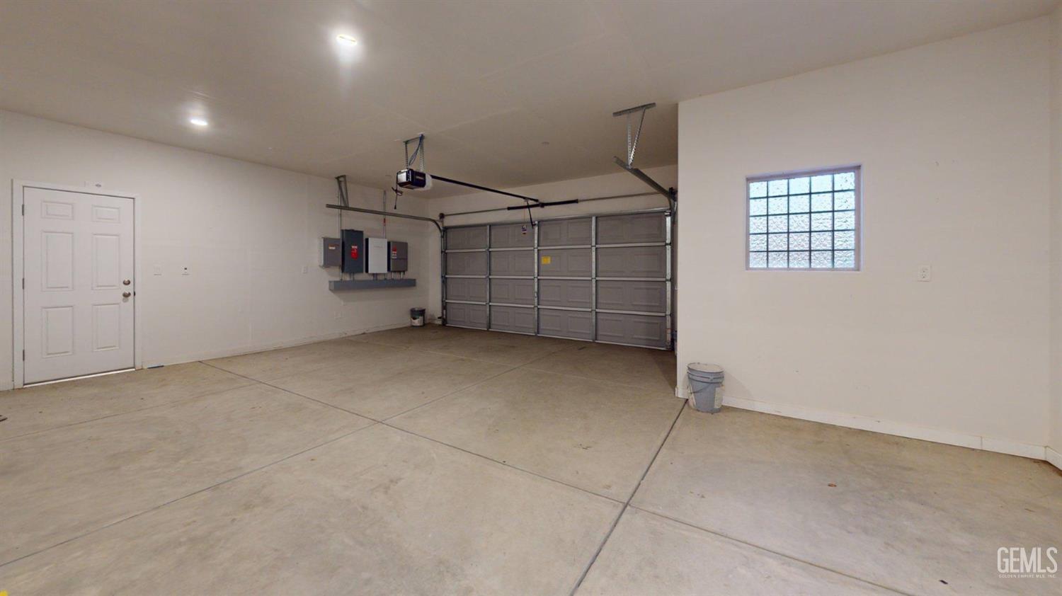 11001 Arundel Way — photo 46
