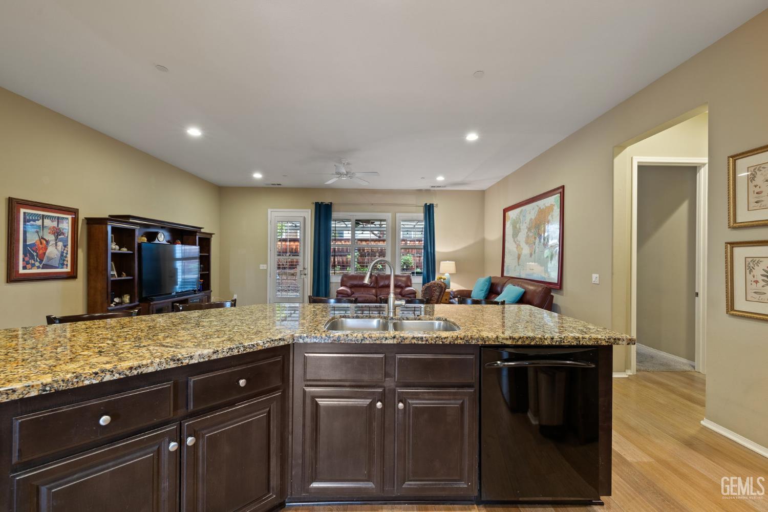6411 Lisbon Place — photo 13