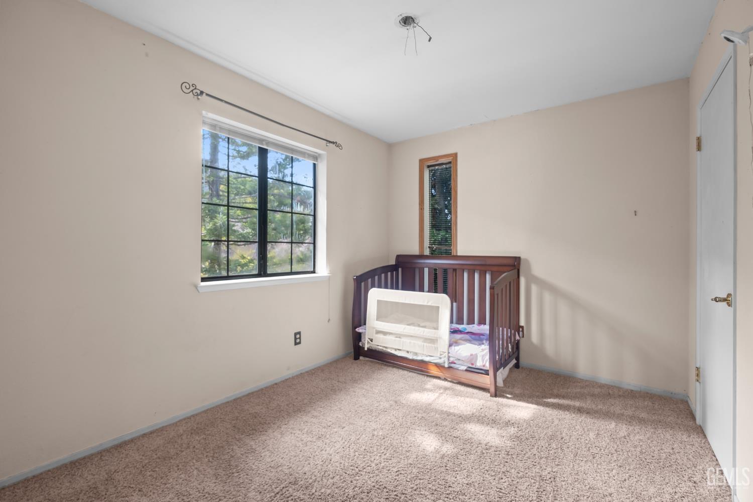 18260 Alps Drive — photo 27