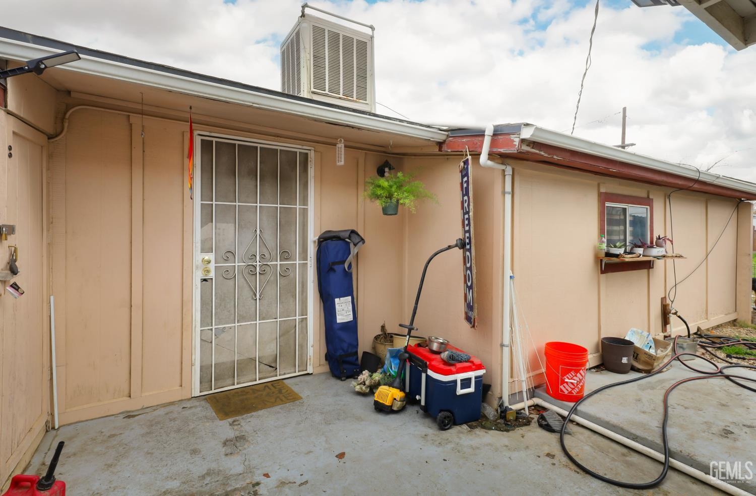 1017 Curtis Drive — photo 7