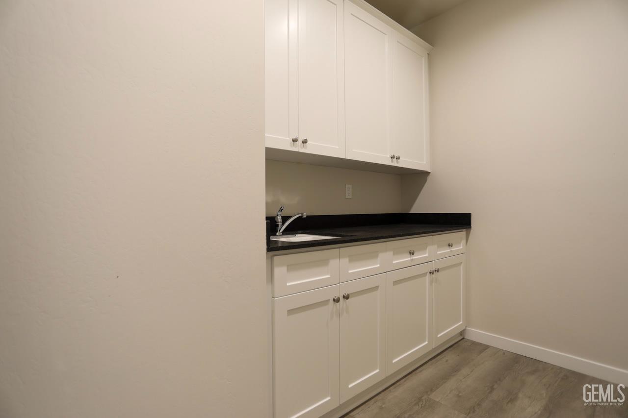 11001 Arundel Way — photo 43