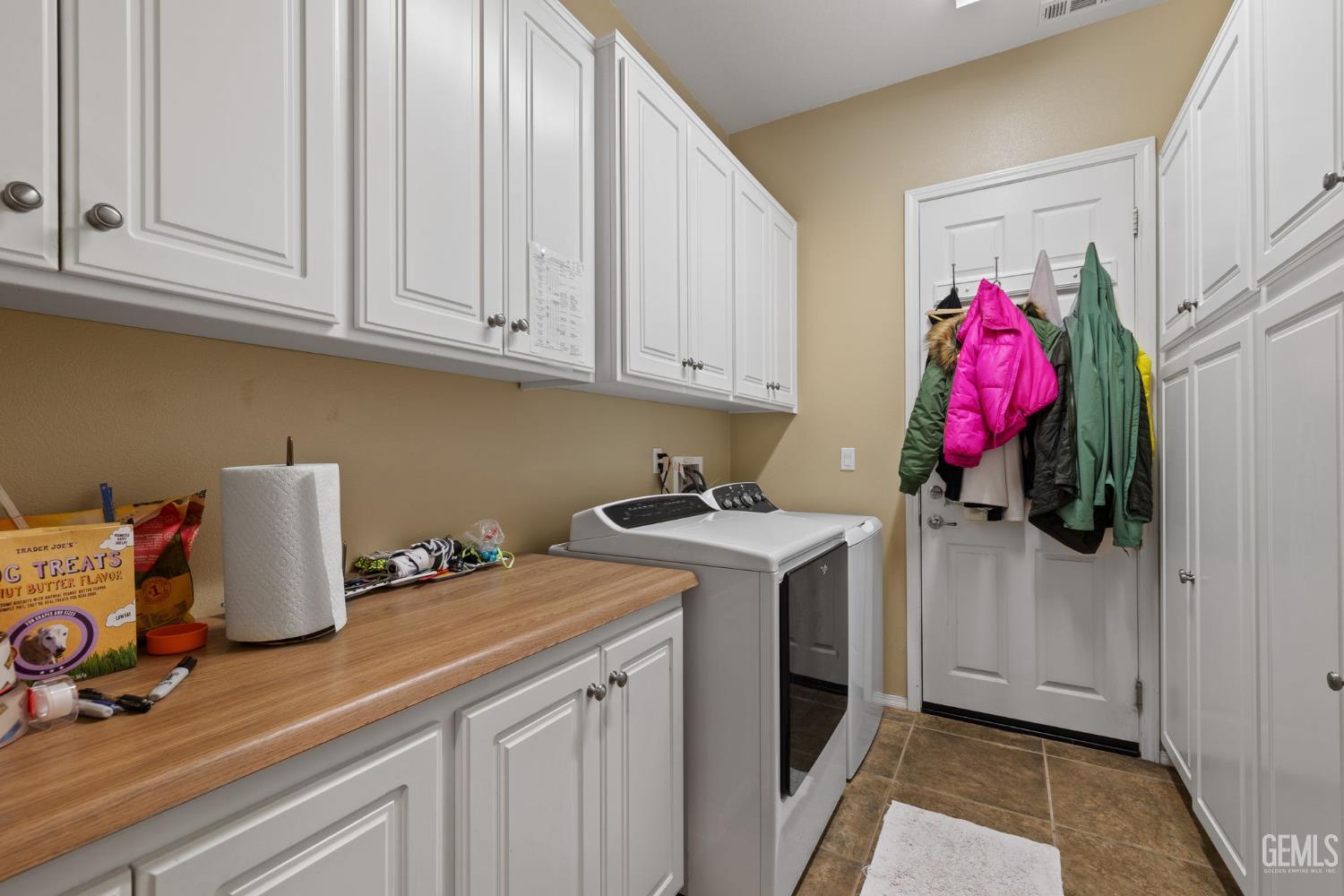 6411 Lisbon Place — photo 33