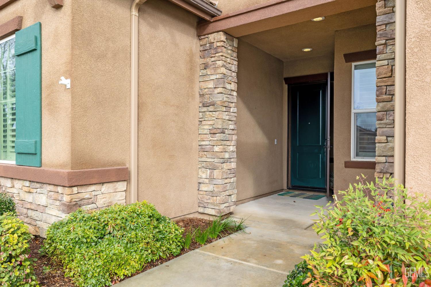 6411 Lisbon Place — photo 3