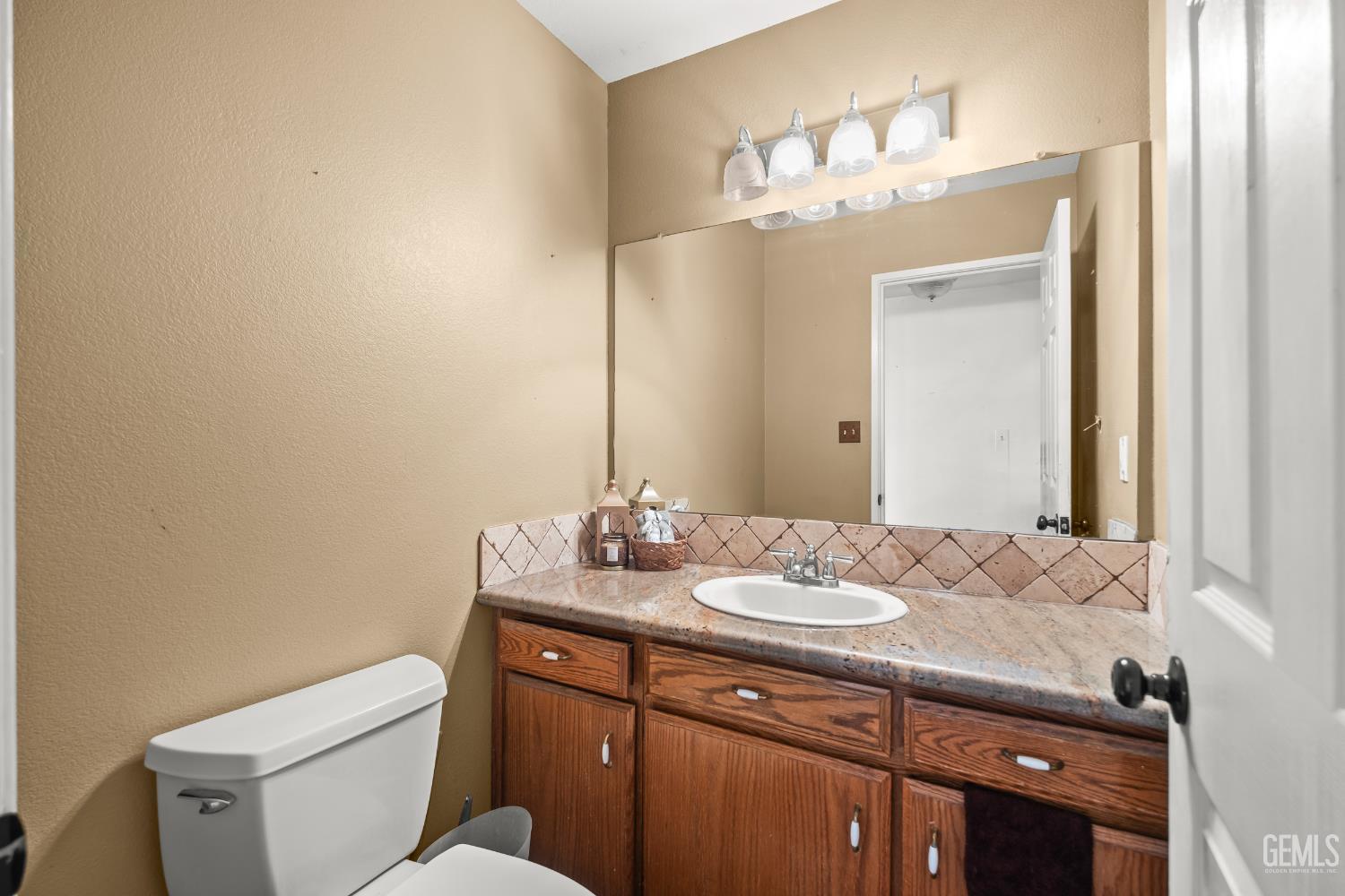 18260 Alps Drive — photo 20