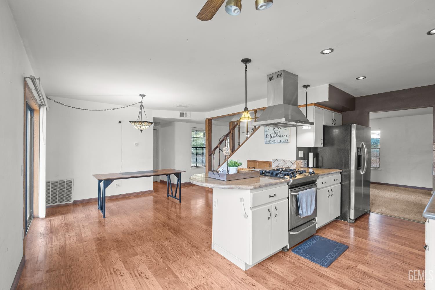 18260 Alps Drive — photo 15