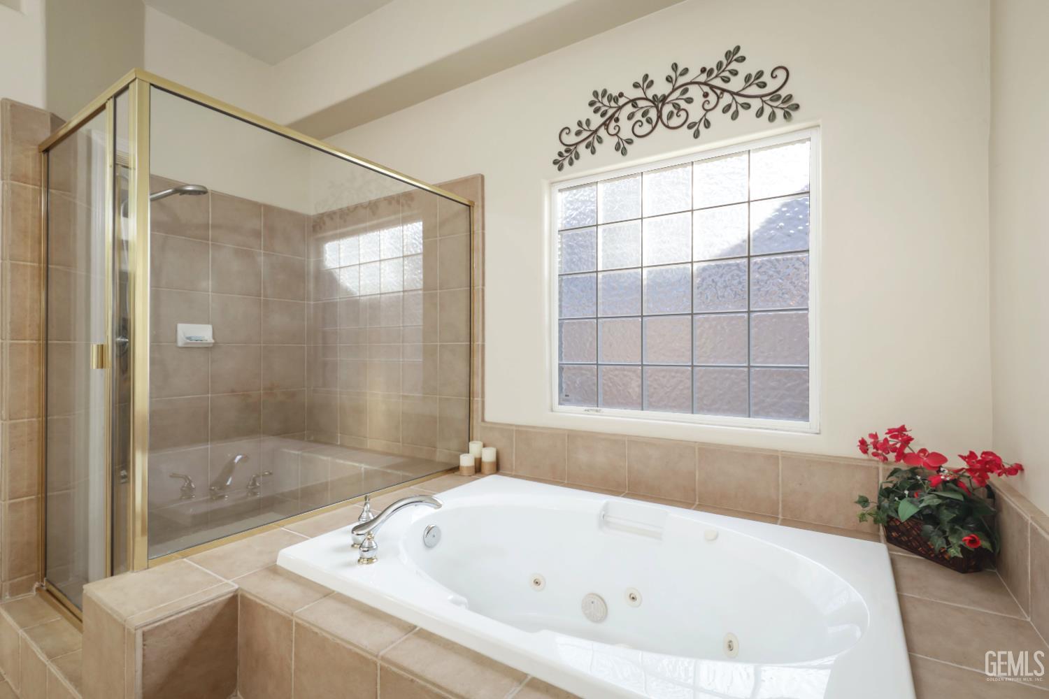 12504 Crown Crest Drive — photo 16