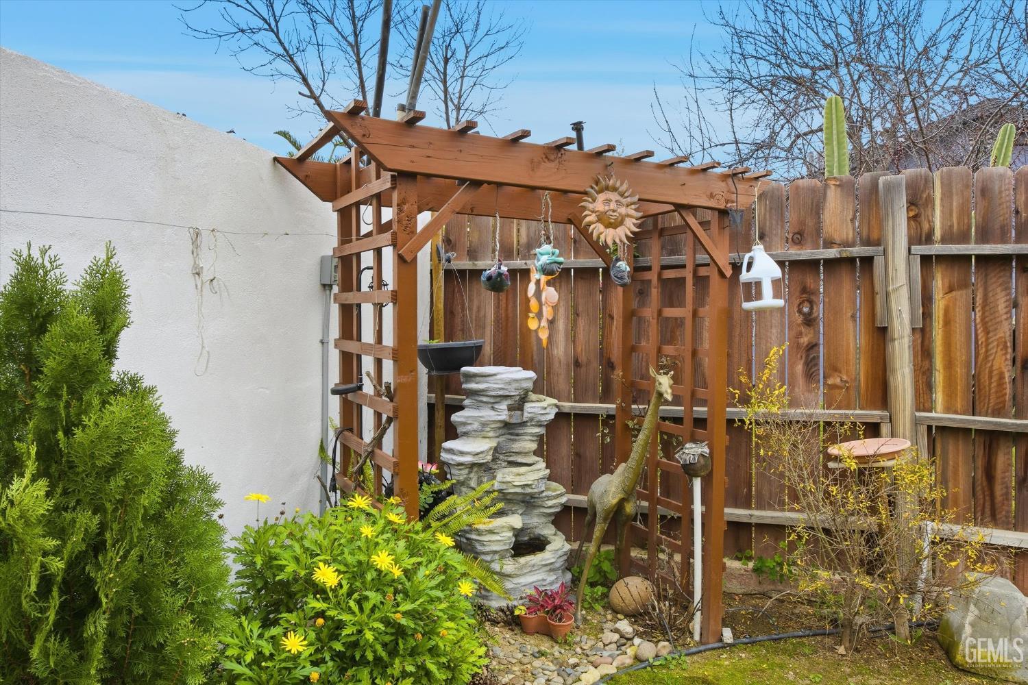 2208 Greenwood Drive — photo 25