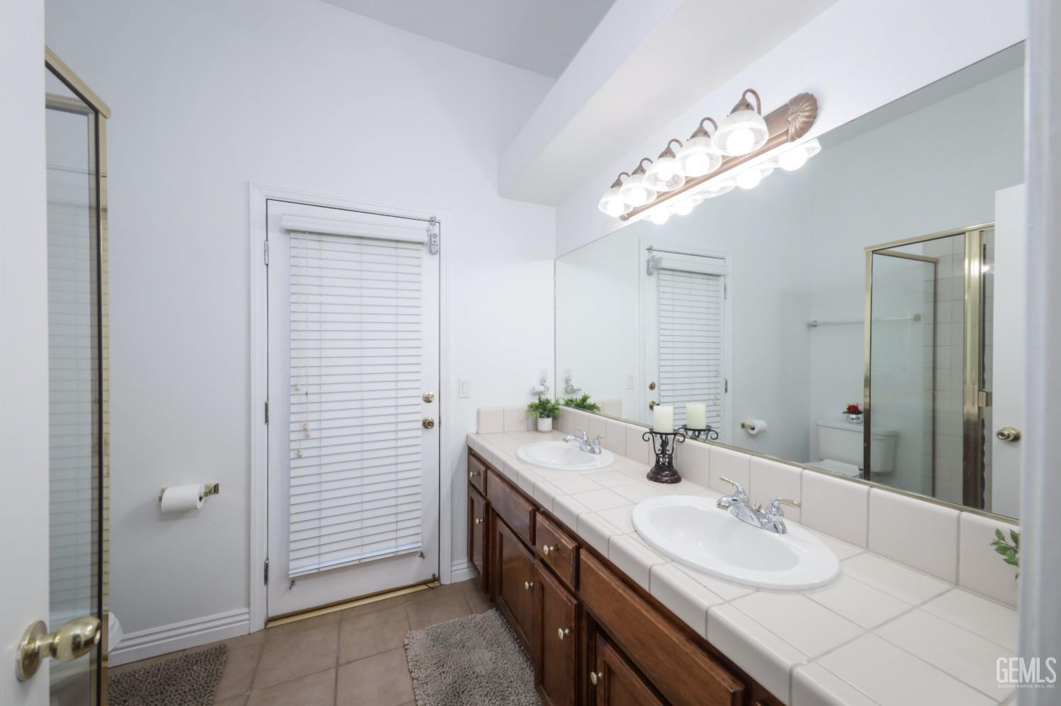 12504 Crown Crest Drive — photo 20