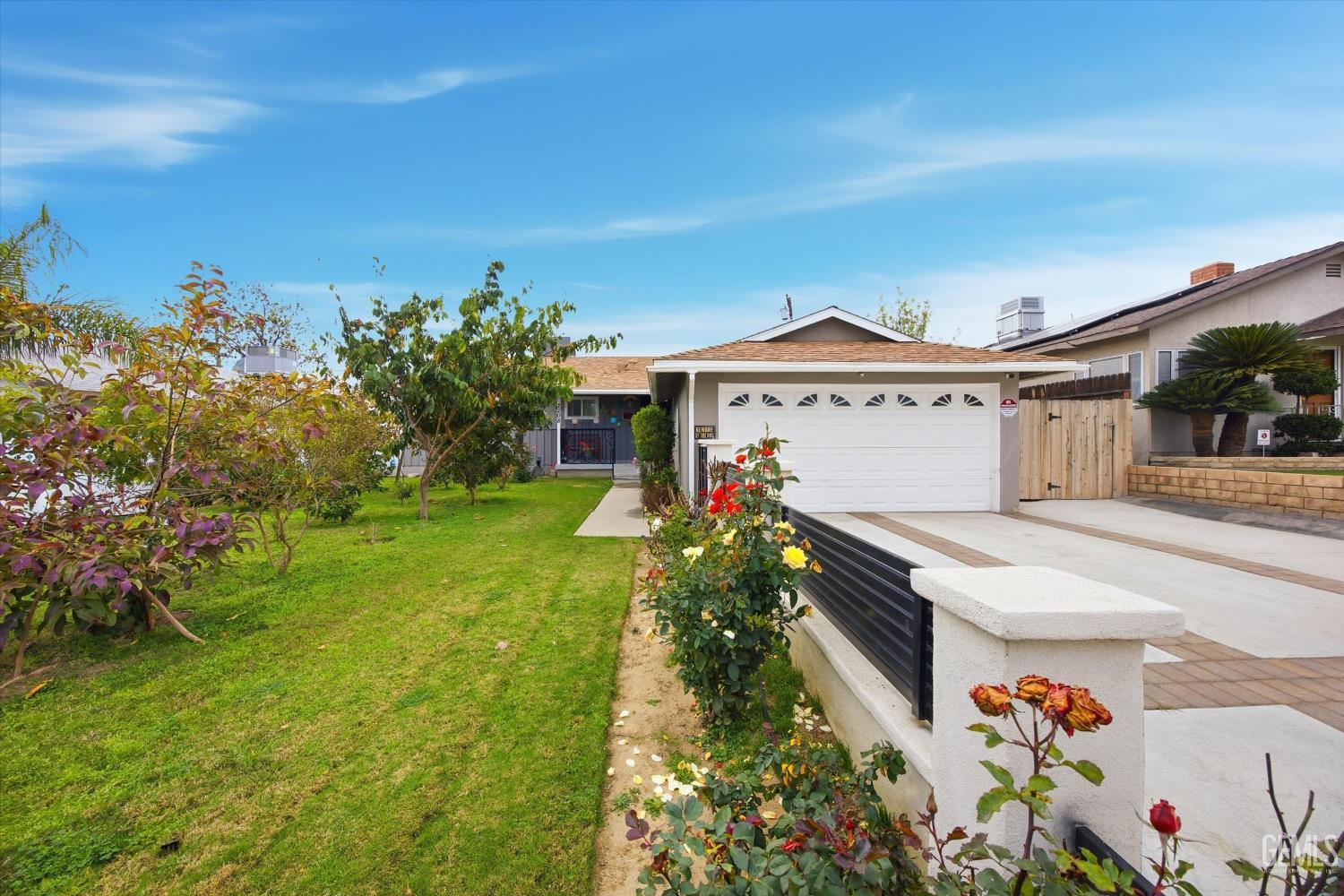 2208 Greenwood Drive — photo 5