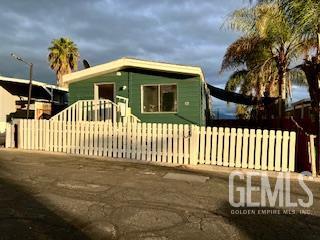 8300 Kern Canyon — photo 2