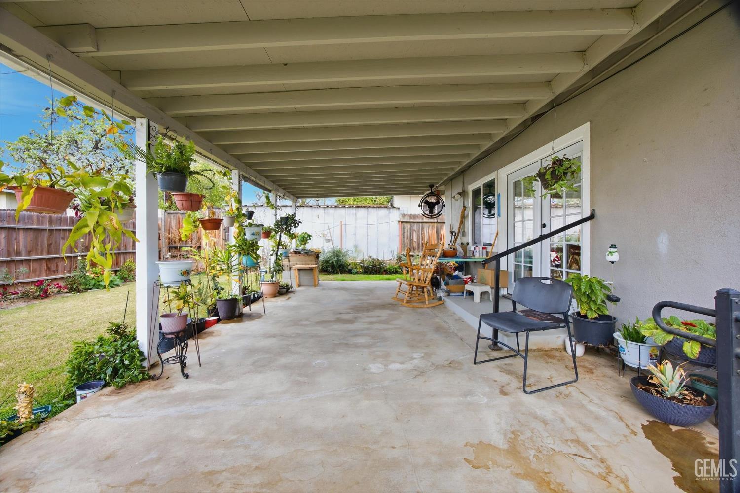 2208 Greenwood Drive — photo 24