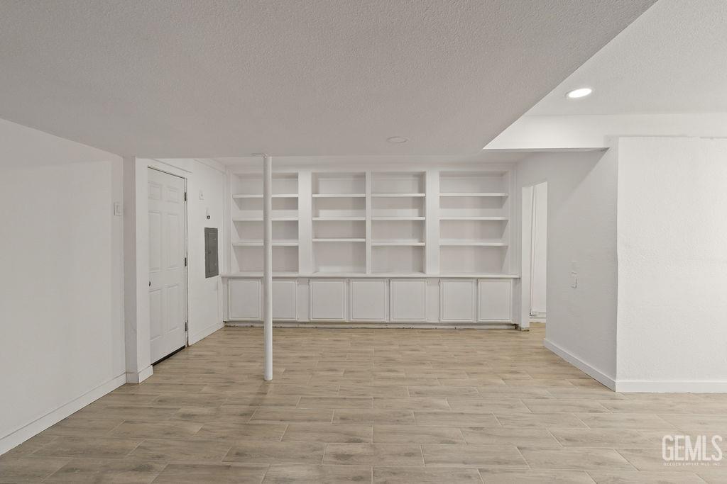 1825 Baker Street — photo 27