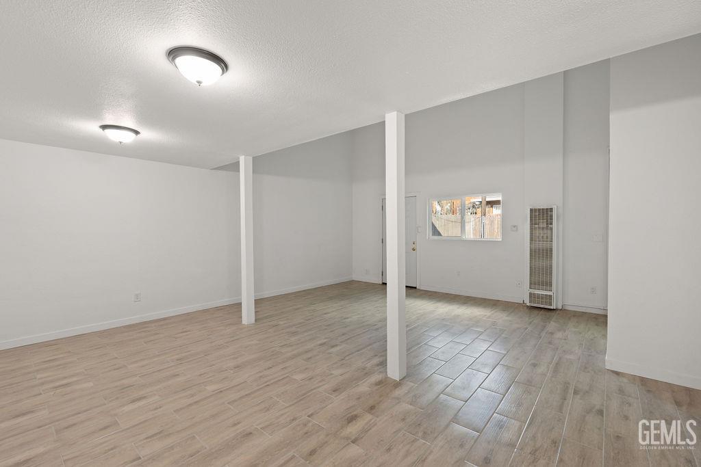 1825 Baker Street — photo 30