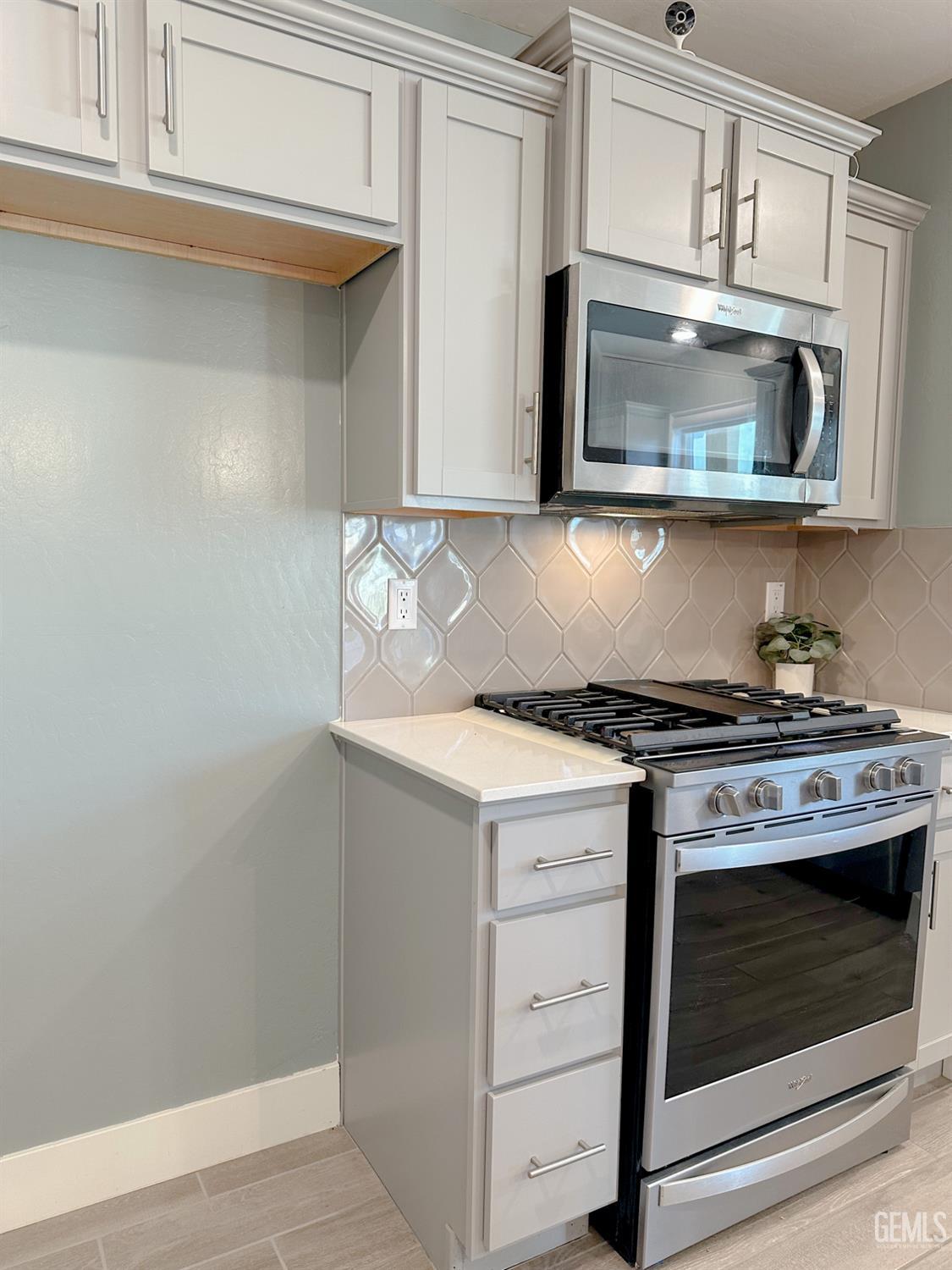 10112 Cooper Lake Avenue — photo 15