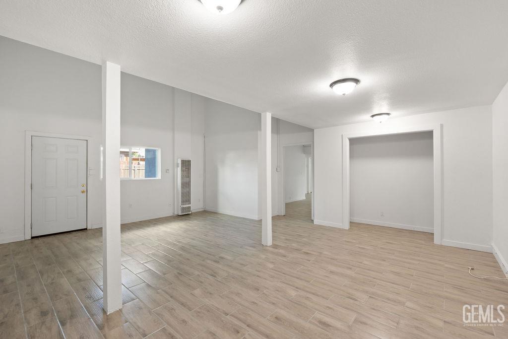 1825 Baker Street — photo 31