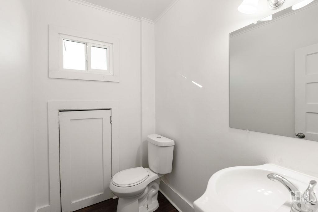 1825 Baker Street — photo 39