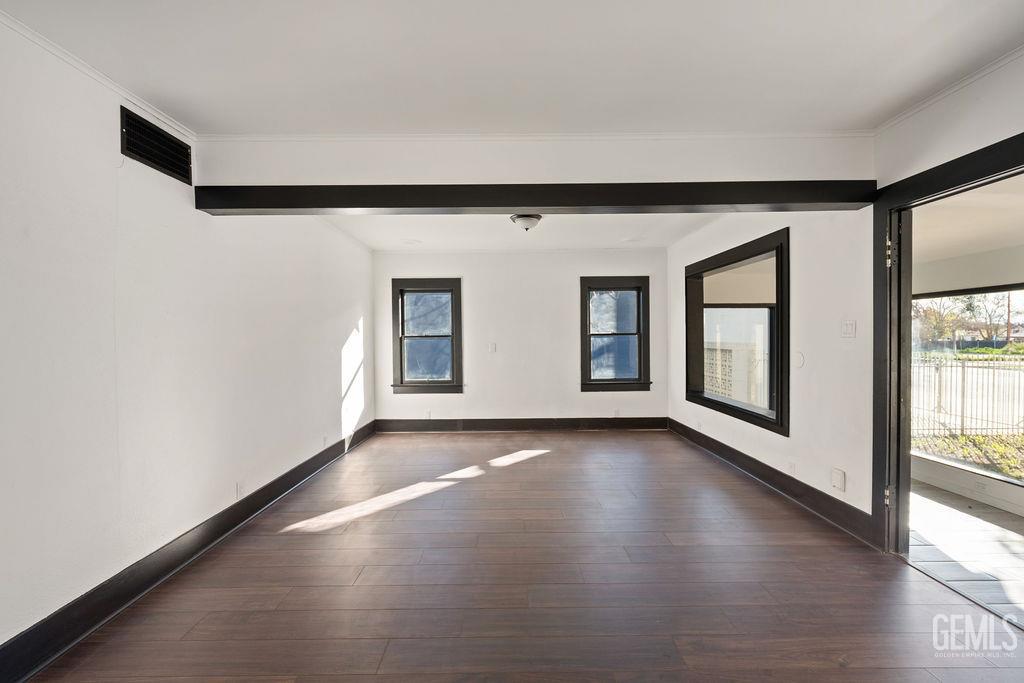 1825 Baker Street — photo 10