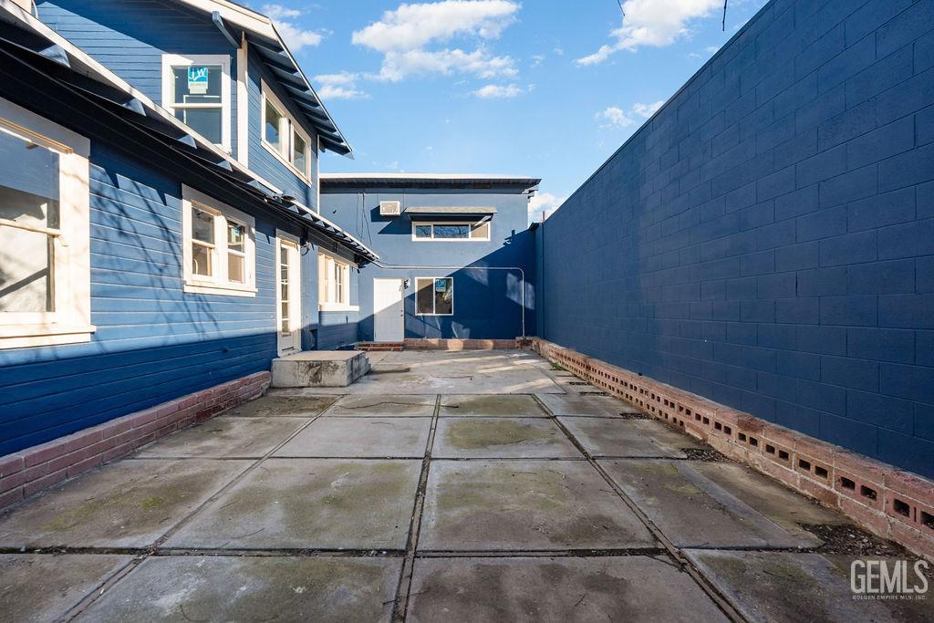 1825 Baker Street — photo 47