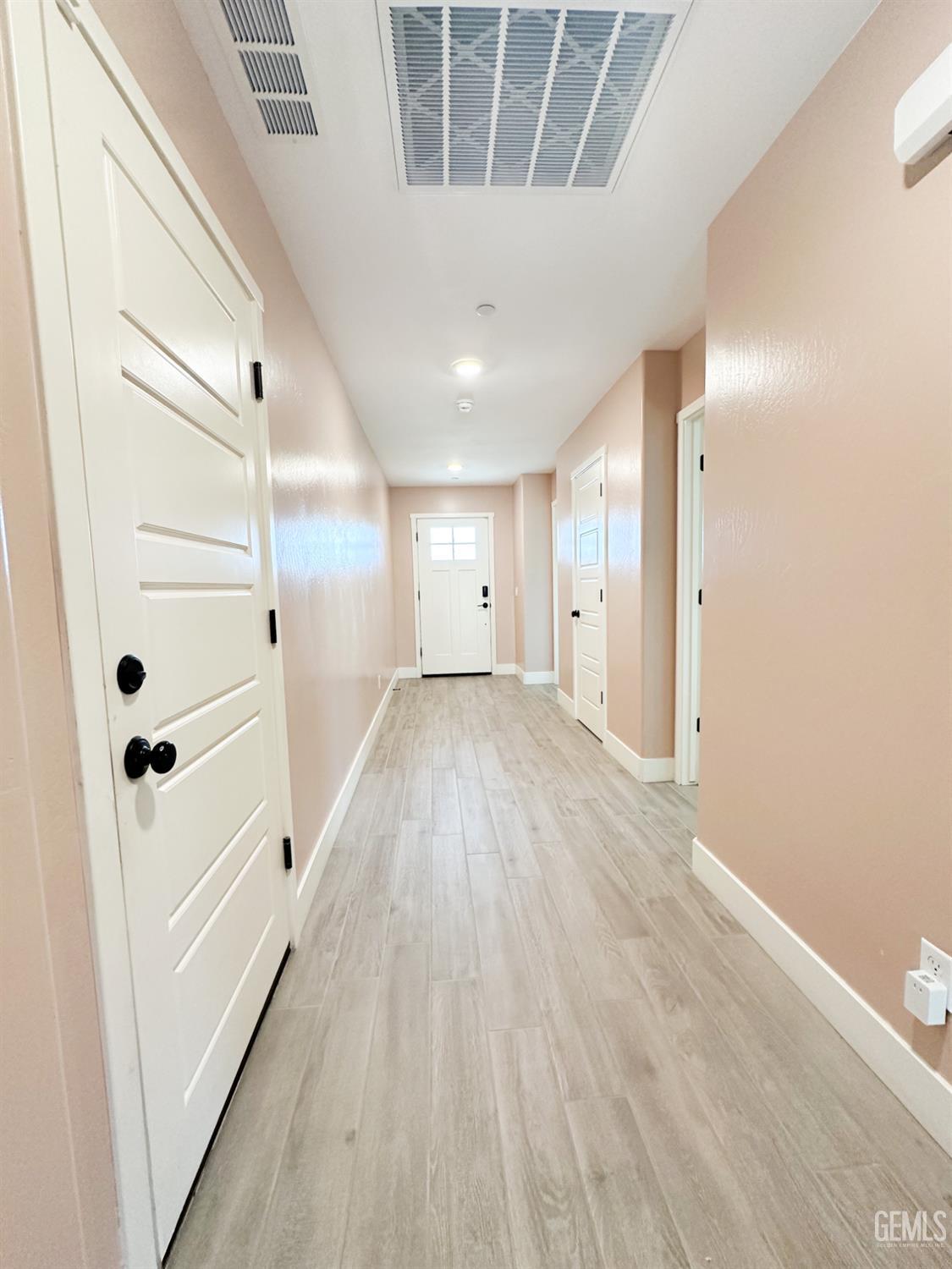 10112 Cooper Lake Avenue — photo 8