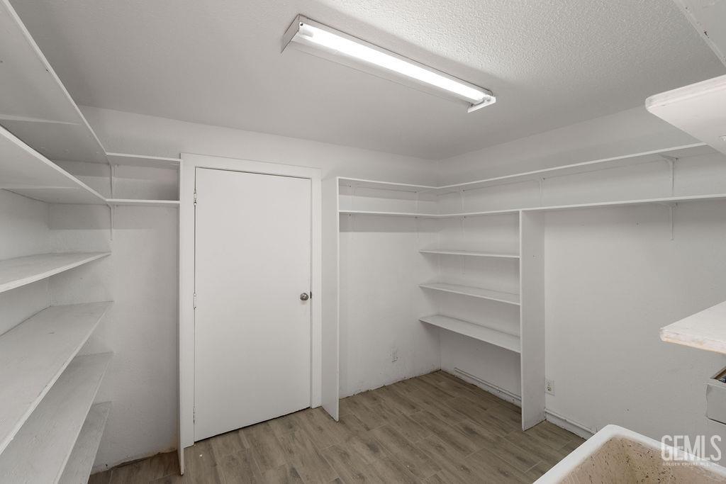 1825 Baker Street — photo 19