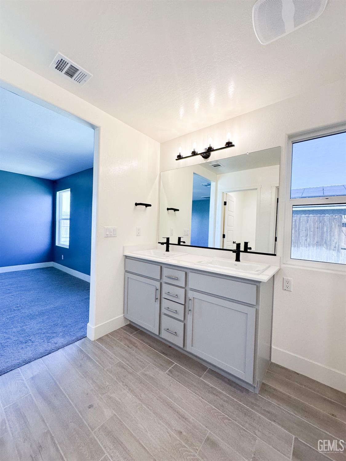 10112 Cooper Lake Avenue — photo 23