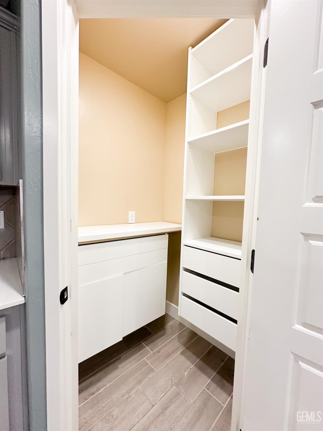10112 Cooper Lake Avenue — photo 19