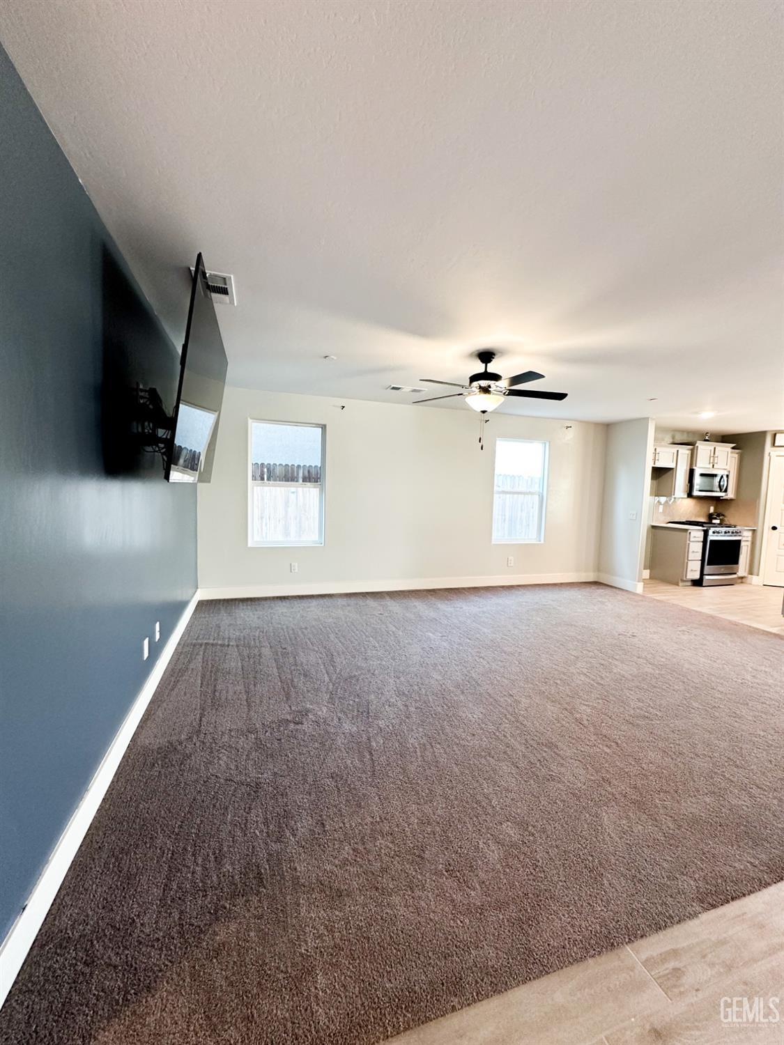 10112 Cooper Lake Avenue — photo 9