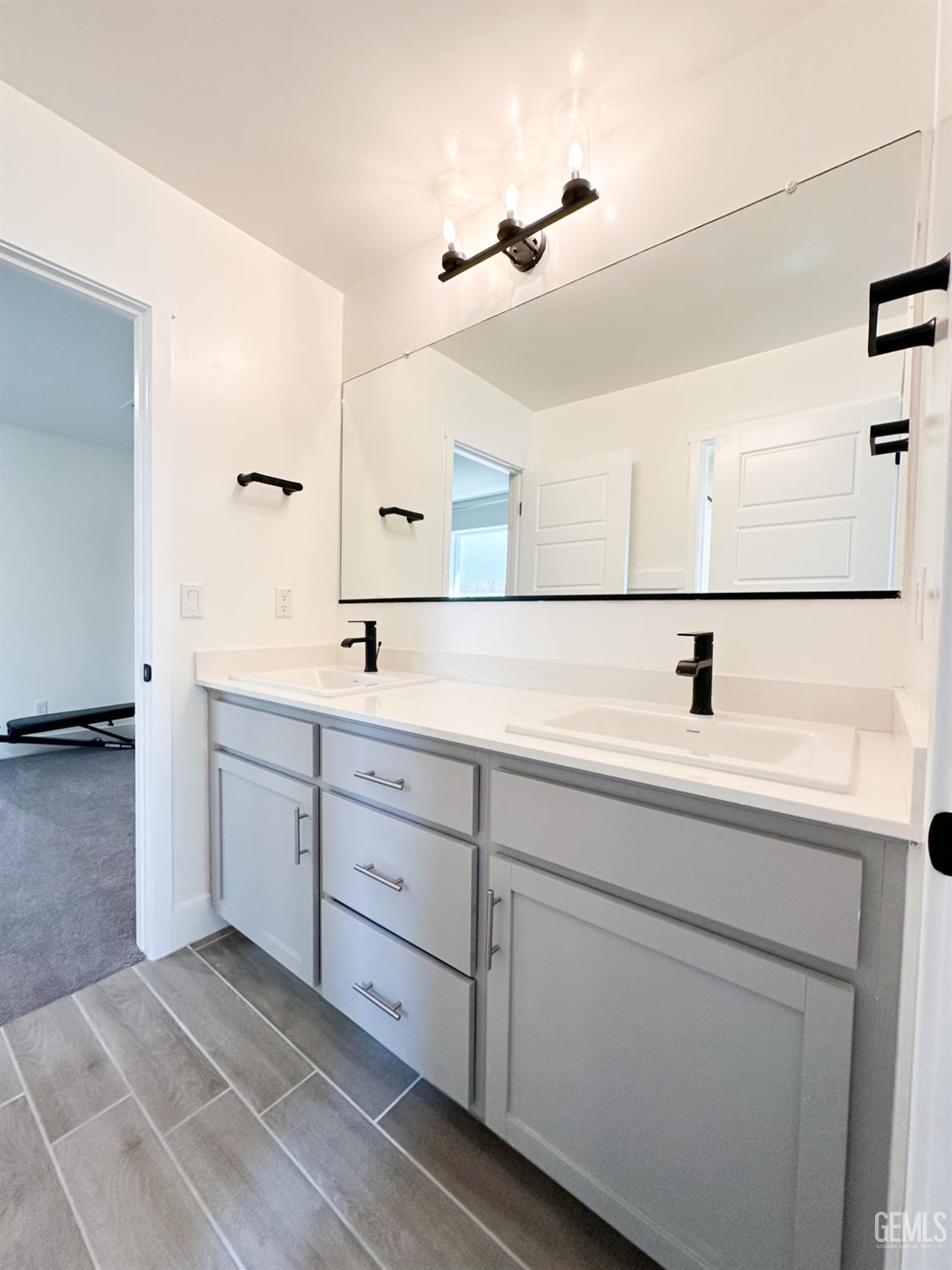 10112 Cooper Lake Avenue — photo 31