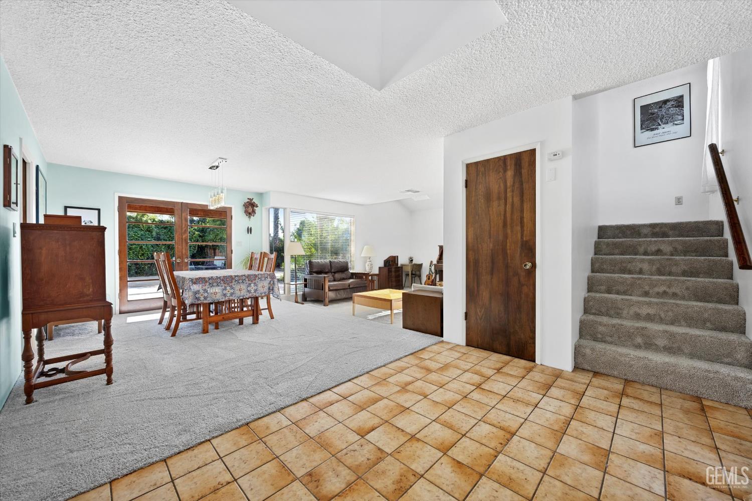 1912 Glenbrea Court — photo 18