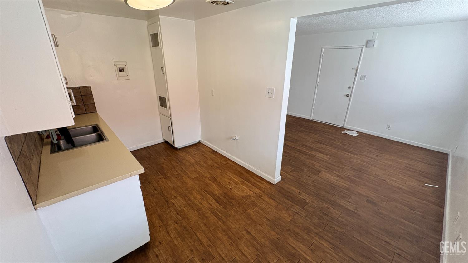 2641 Niles Street — photo 4