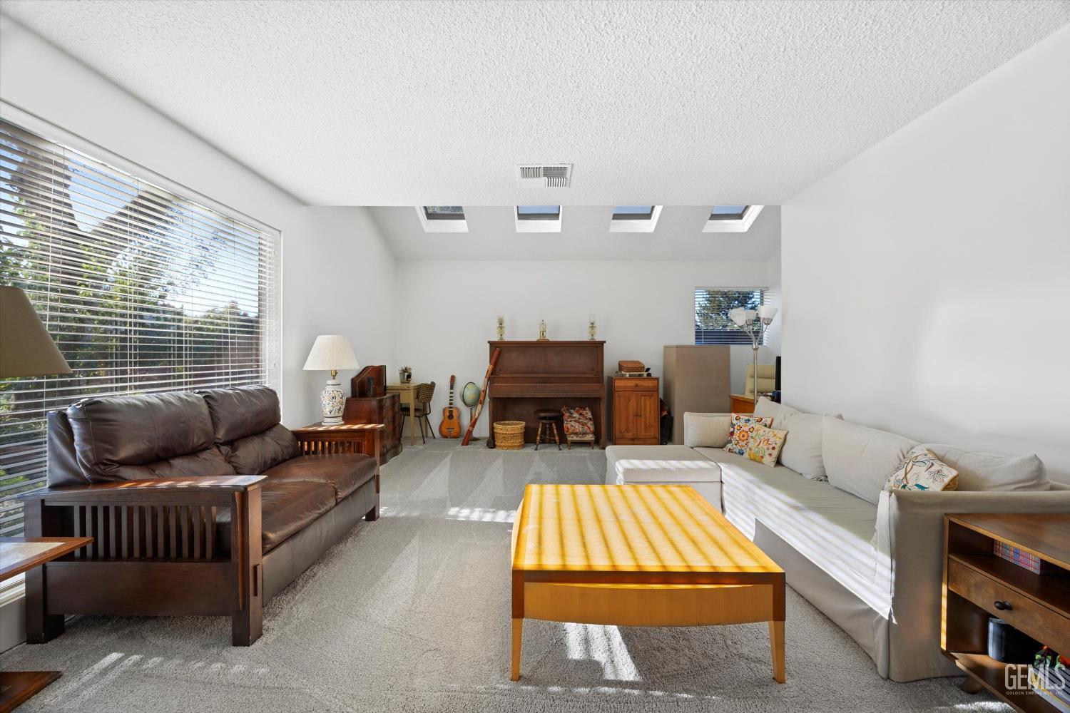 1912 Glenbrea Court — photo 22