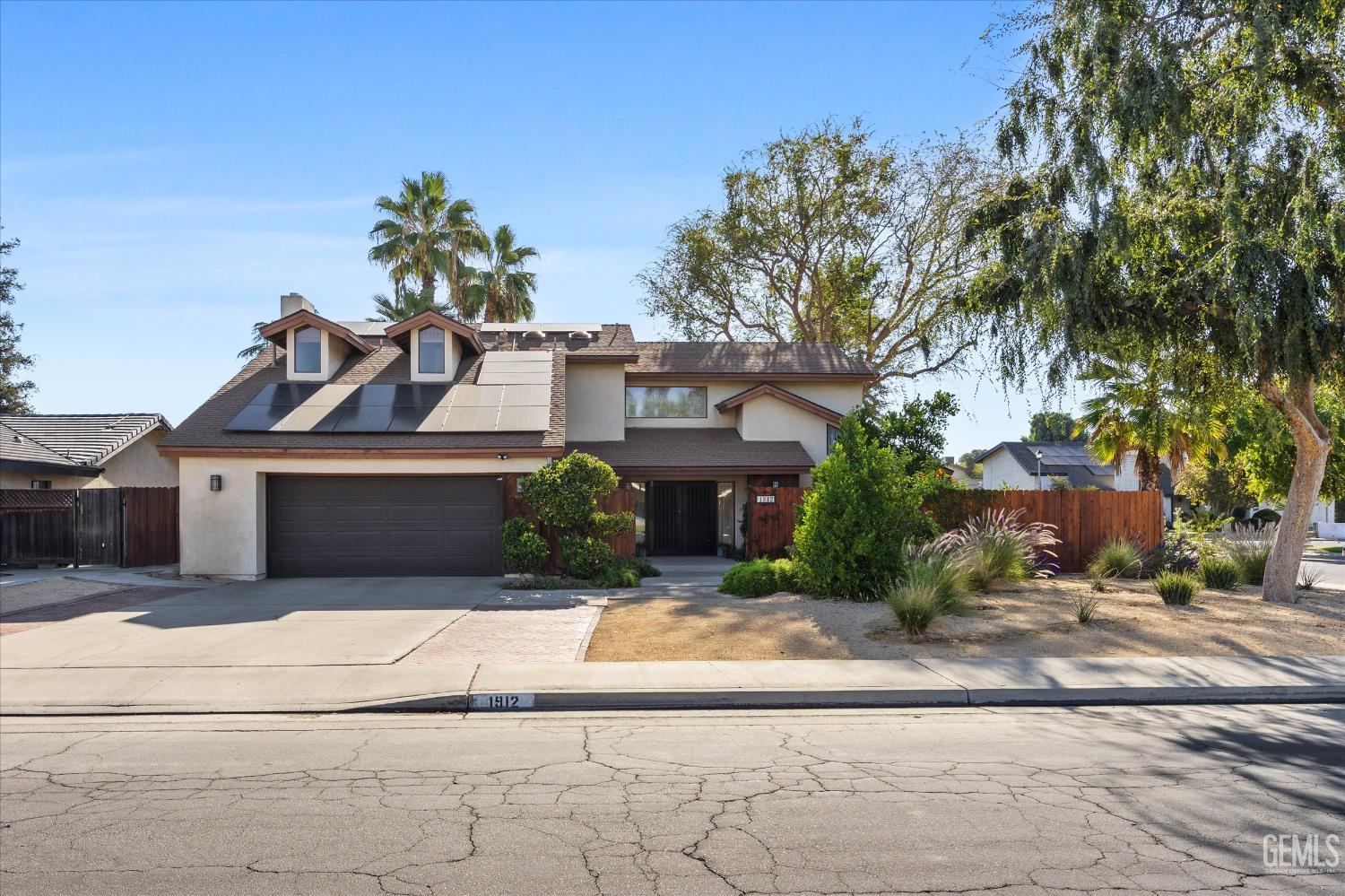 1912 Glenbrea Court — photo 11