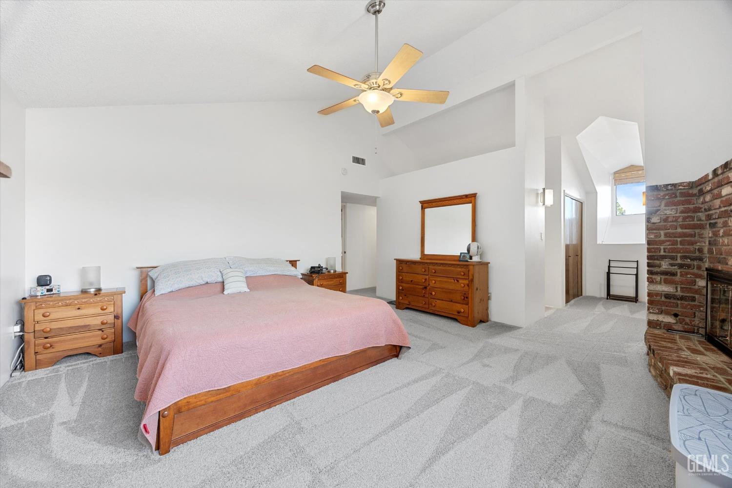 1912 Glenbrea Court — photo 40