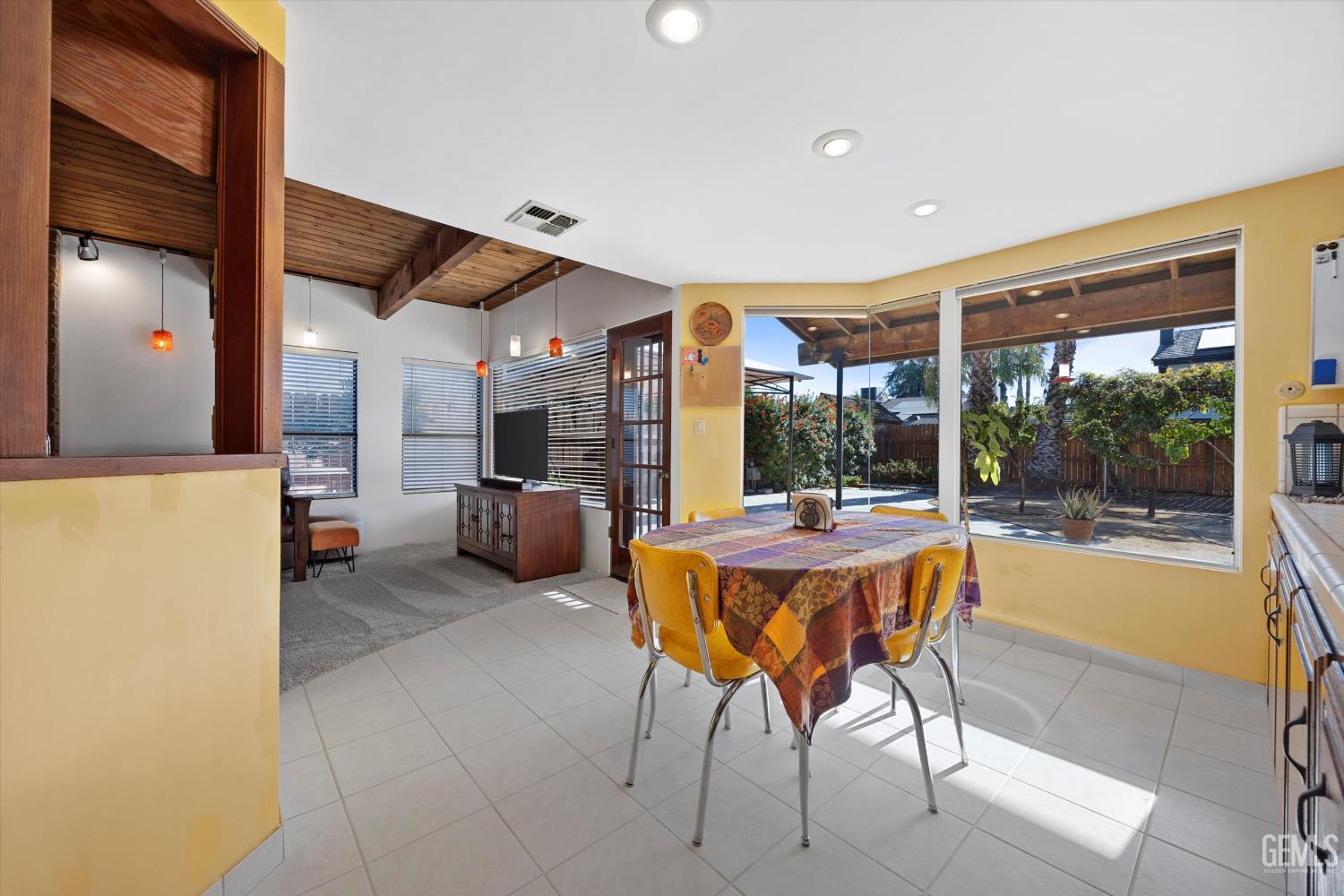 1912 Glenbrea Court — photo 31