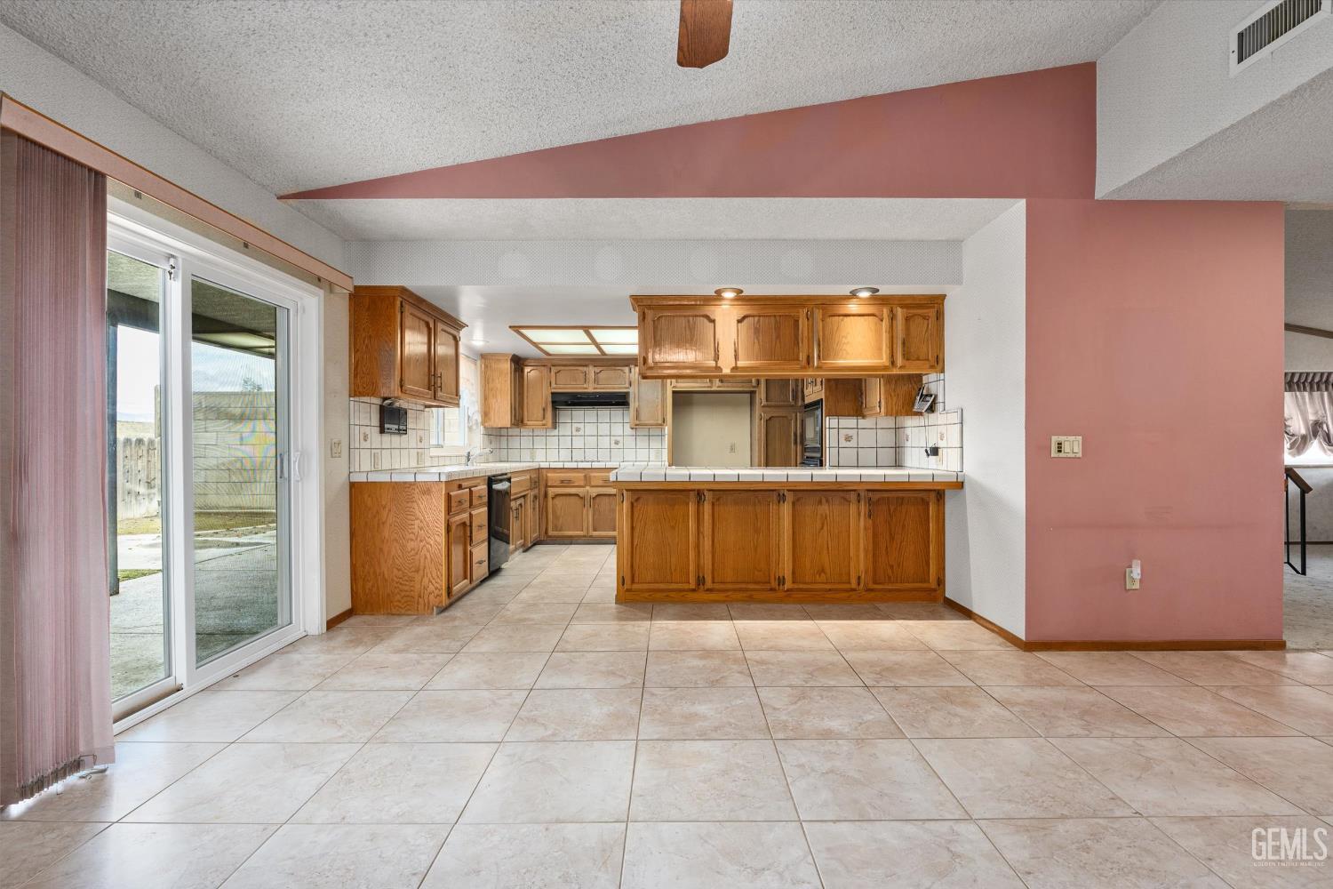 5900 Dorset Drive — photo 11