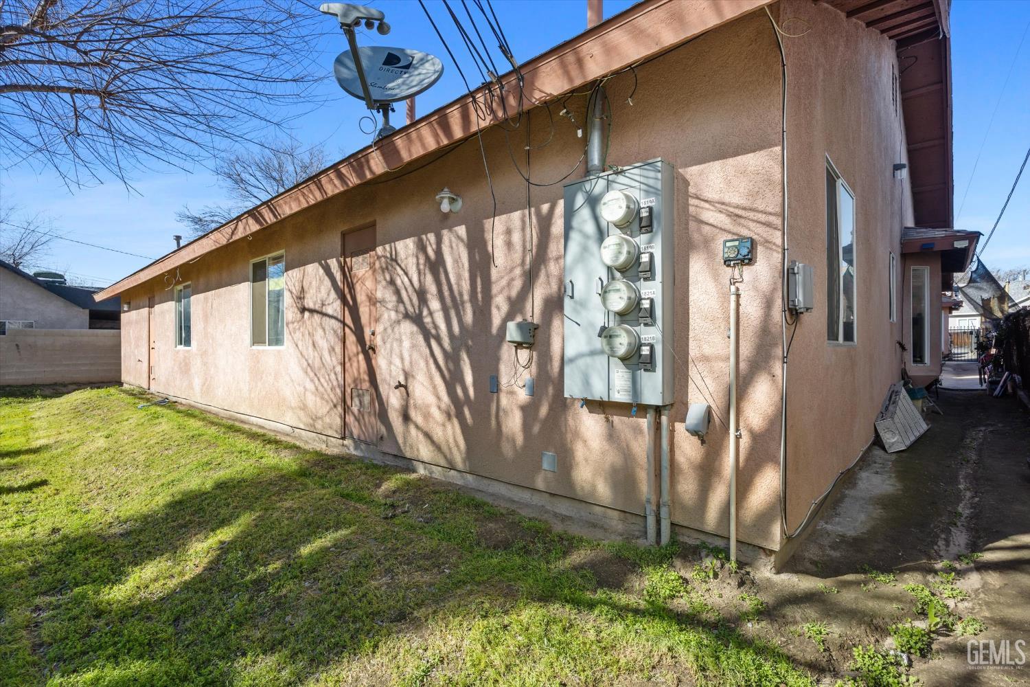 1821 Pacific Street — photo 35