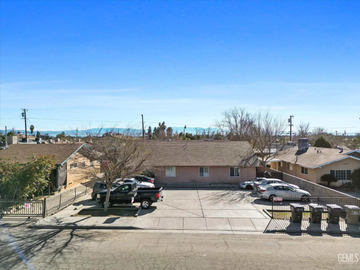 1821 Pacific Street — photo 3