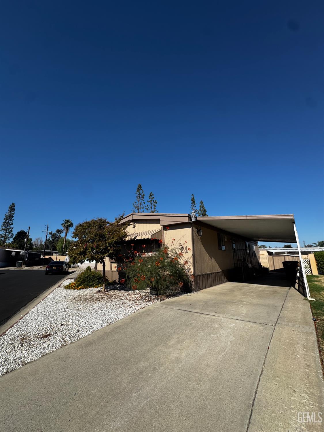 6601 Eucalyptus dr spc#21