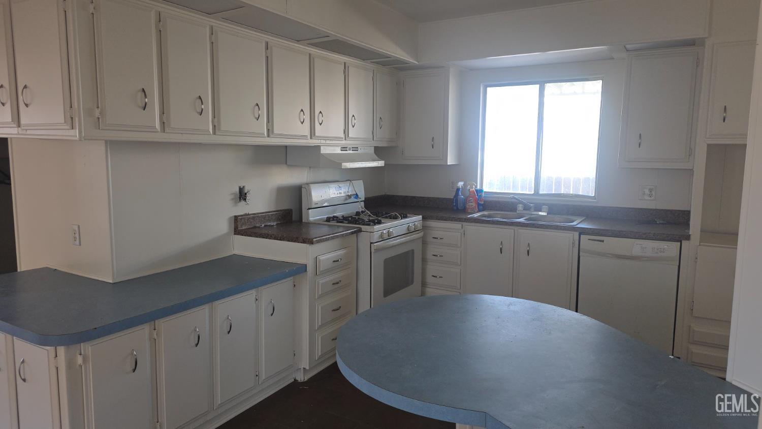 6601 Eucalyptus Drive — photo 4