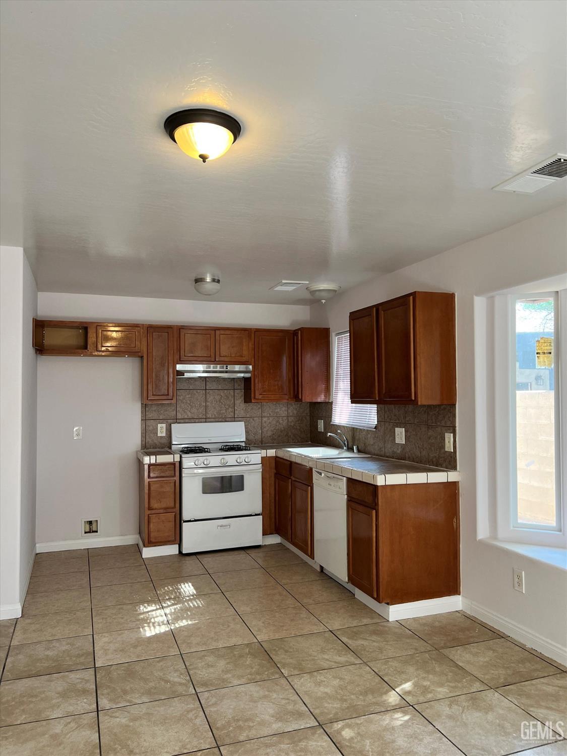 1821 Pacific Street — photo 21
