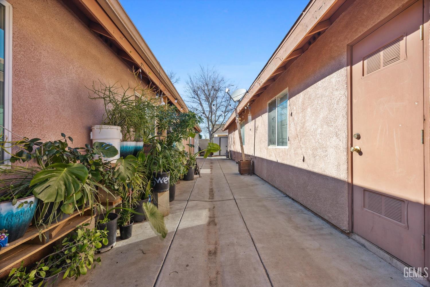 1821 Pacific Street — photo 29