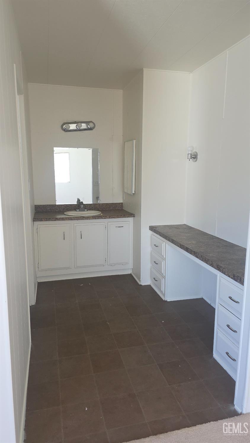 6601 Eucalyptus Drive — photo 13