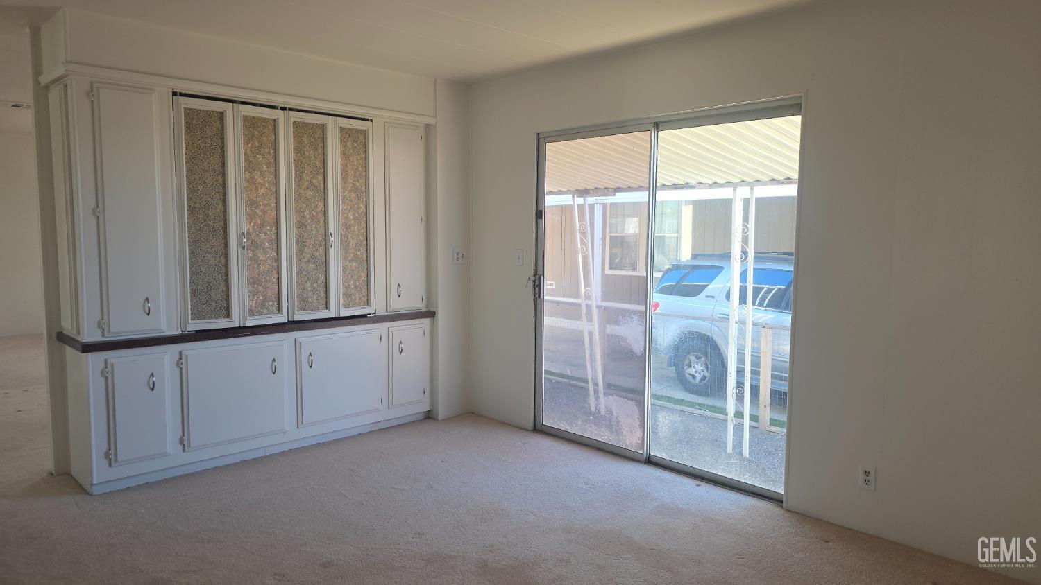6601 Eucalyptus Drive — photo 8