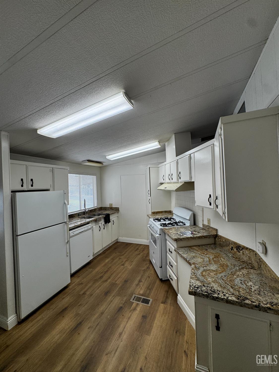 6601 Eucalyptus dr spc#21 — photo 11