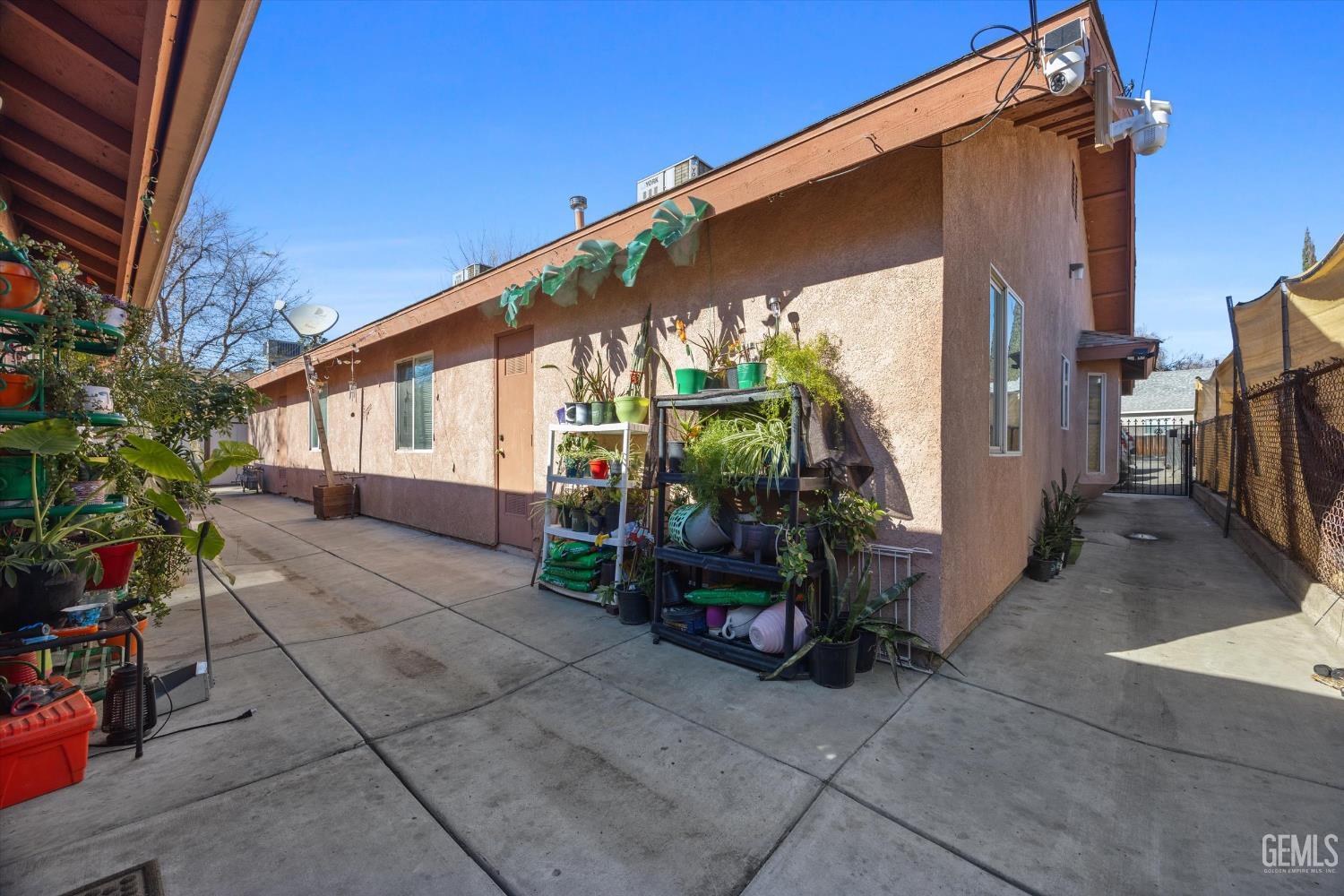 1821 Pacific Street — photo 28