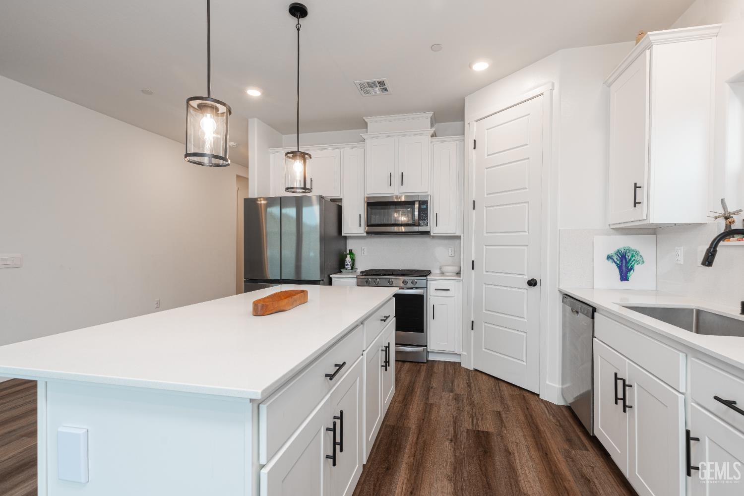 7808 Martian River Street — photo 11