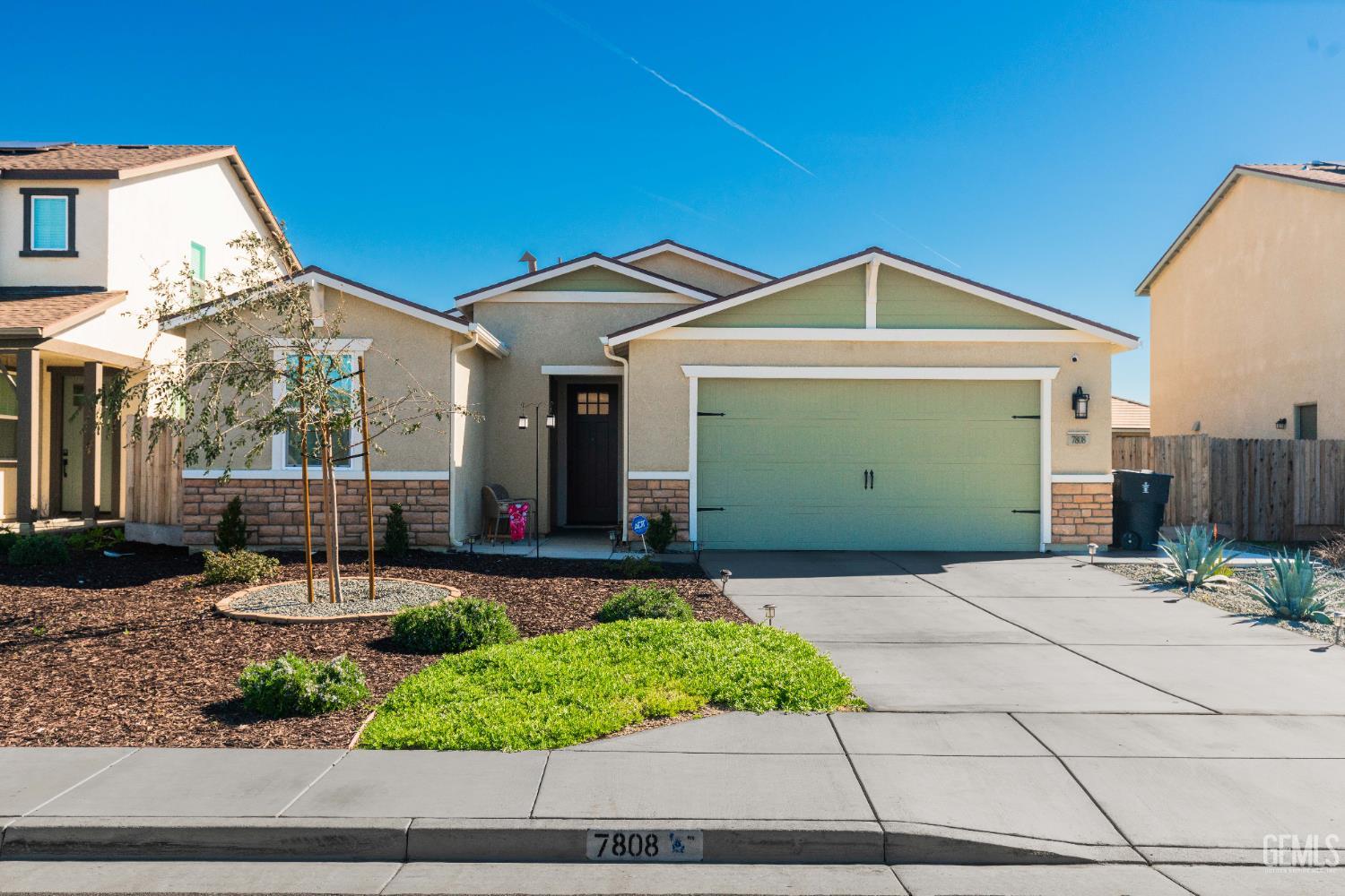 7808 Martian River Street