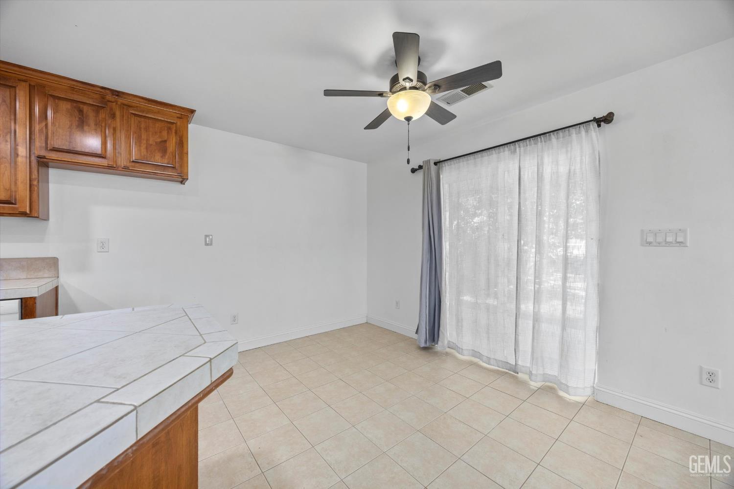 15112 Sunnybank Avenue — photo 57